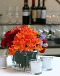 Banquet decoration in orange and red colours