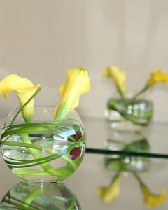 Cocktail decoration from yellow calla lilies